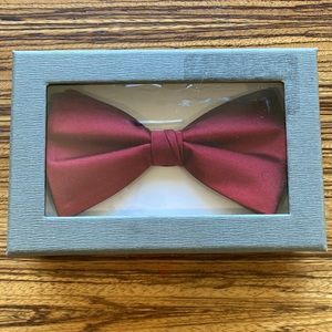 NEW Jos A Bank Red 100% Silk Pre-Tied Bowtie Bow Tie Men's NWT formal